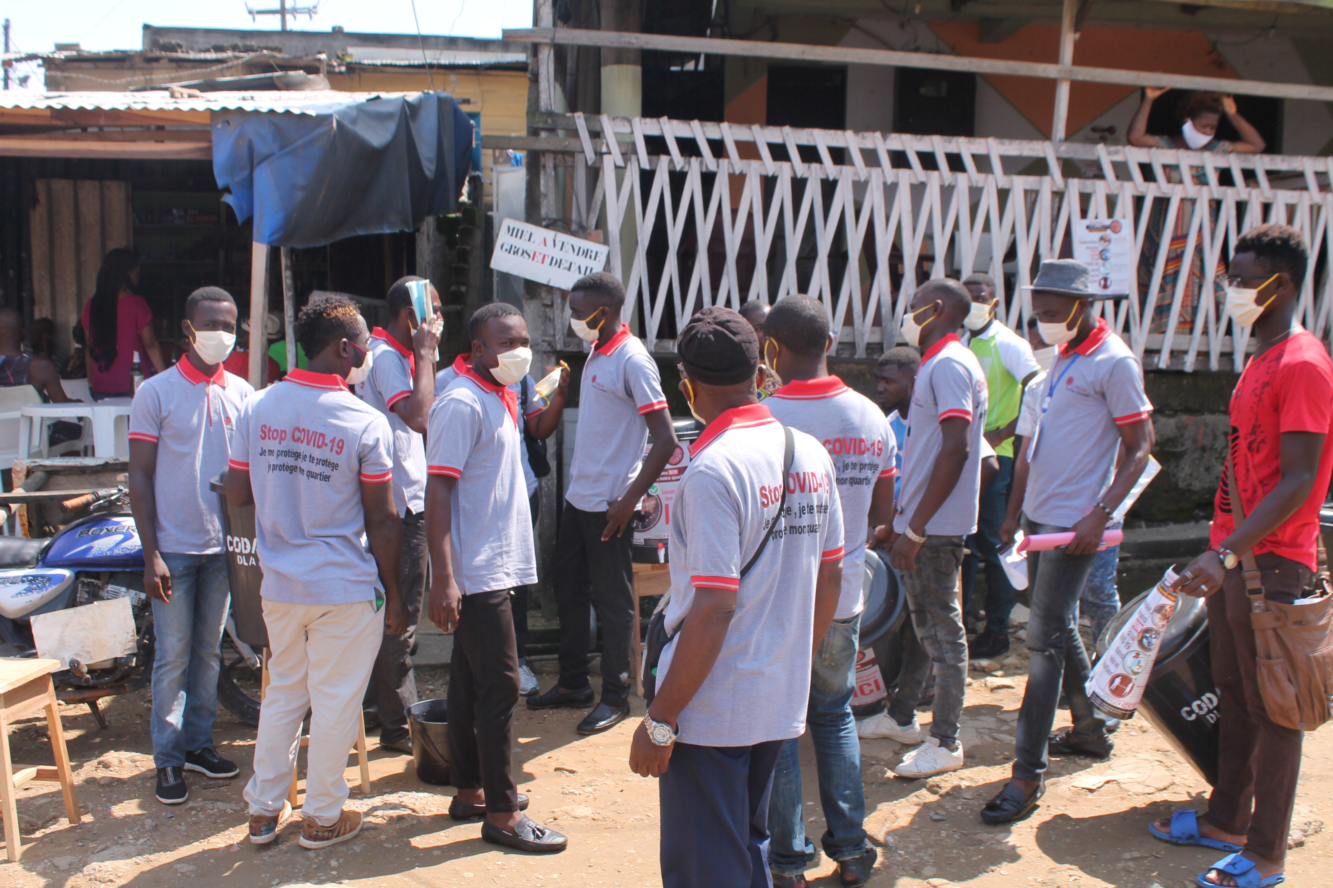 COVID 19 : LE CODAS CARITAS DOUALA SENSIBILISE SUR LE RESPECT DES MESURES BARRIÈRES