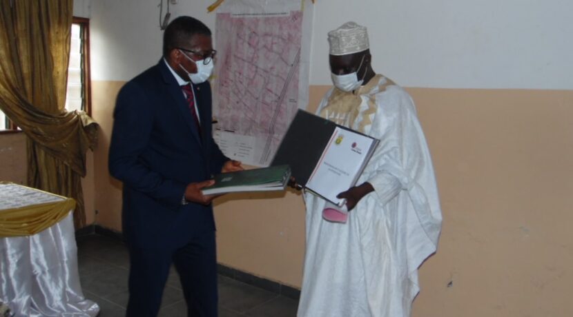 PROJET AQP: UNE DELEGATION DE LA MAIRIE DE DOUALA 3ème CONDUITE PAR LE MAIRE A ASSISTE A L&rsquo;ATELIER D&rsquo;ECHANGES SUR L&rsquo;AMELIORATION PARTICIPATIVE DES QUARTIERS POPULAIRES