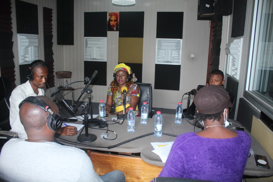 QUEL RAPPORT LES HABITANTS DES QUARTIERS POPULAIRES DEVRAIENT ENTRETENIR AVEC LEUR ENVIRONNEMENT ?