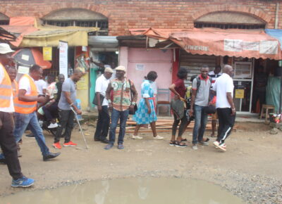 PROJET AQP : LES POPULATIONS DES QUARTIERS POPULAIRES DE DOUALA RECOIVENT LEURS FRERES VENUS DE YAOUNDE  ET KRIBI